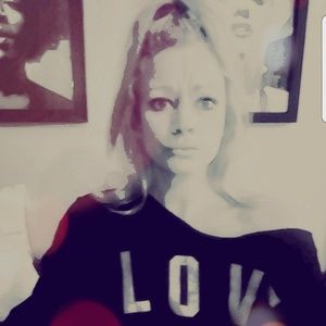 Meet your Posher, Joni